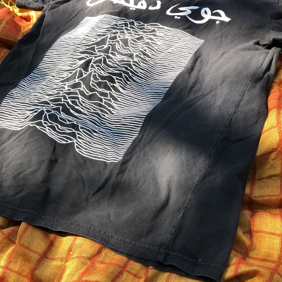 Joy Division “Unknown Pleasures” tee🎧 - Picture 4 of 4